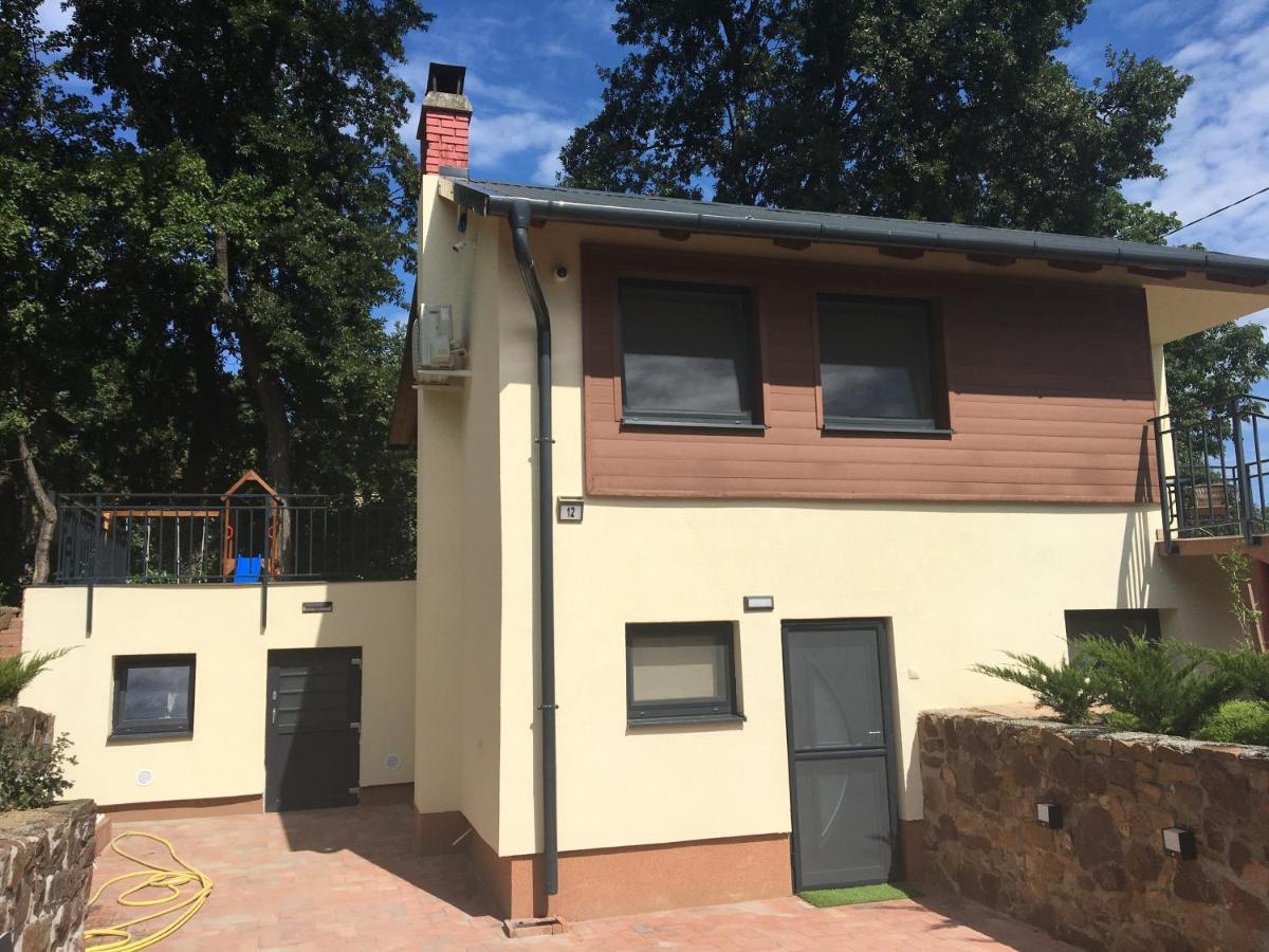 Kovagoors Balaton Wellness Tom Cat Nyaralo 1 Wellness Es 1 Gyermekbarat Apartmannal מראה חיצוני תמונה
