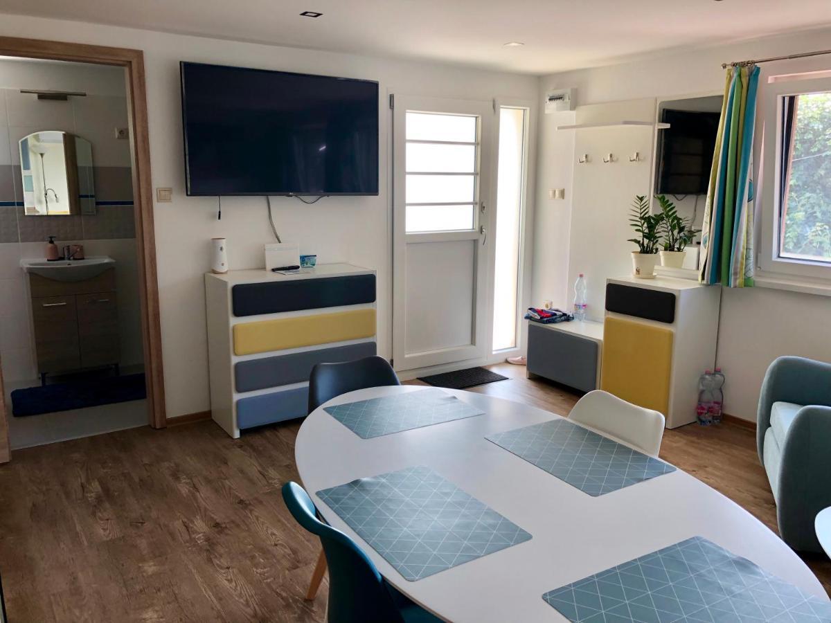 Kovagoors Balaton Wellness Tom Cat Nyaralo 1 Wellness Es 1 Gyermekbarat Apartmannal מראה חיצוני תמונה