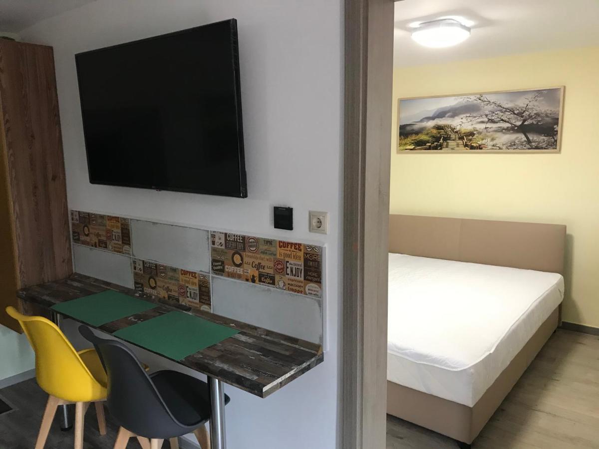 Kovagoors Balaton Wellness Tom Cat Nyaralo 1 Wellness Es 1 Gyermekbarat Apartmannal מראה חיצוני תמונה