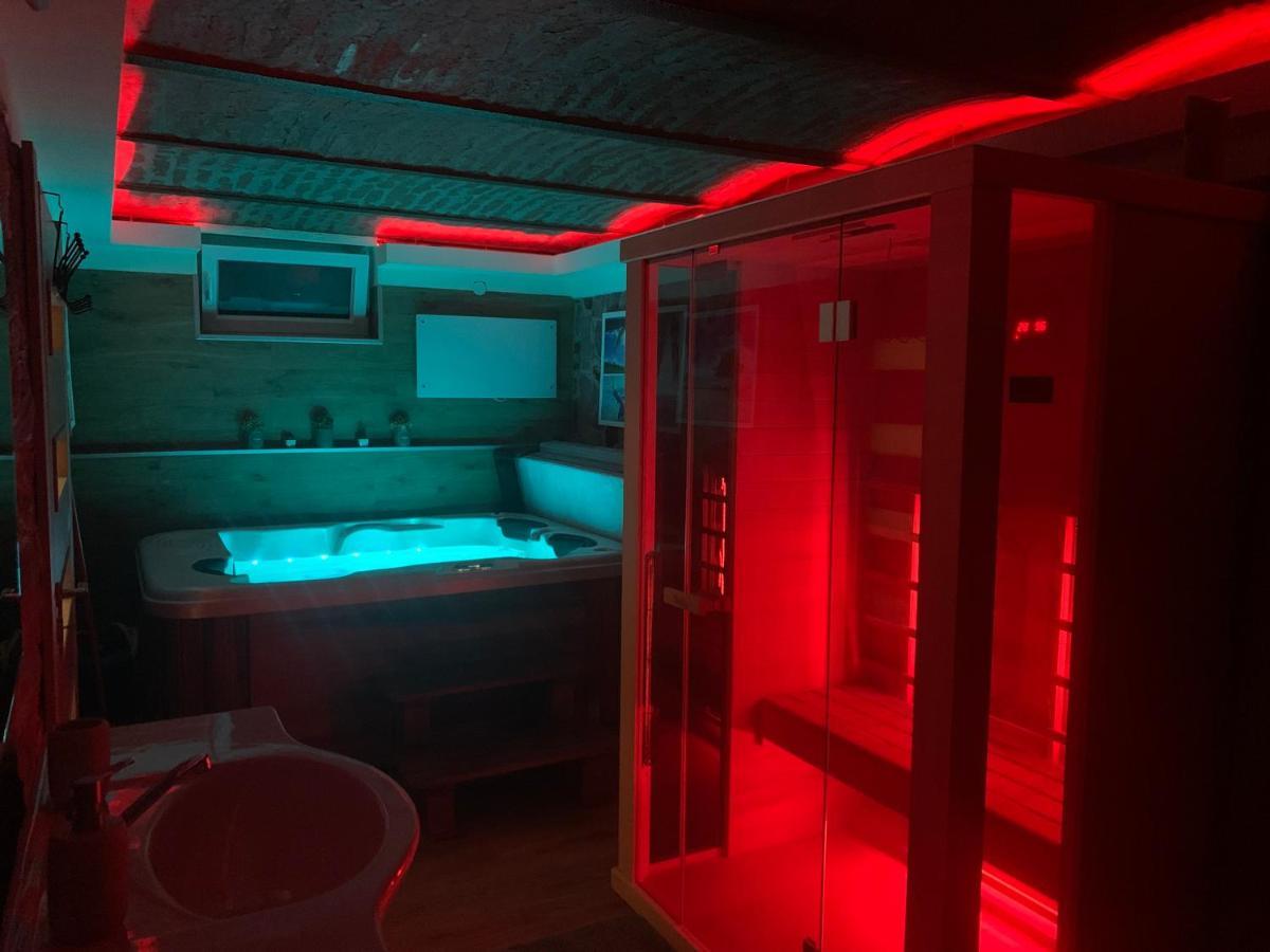 Kovagoors Balaton Wellness Tom Cat Nyaralo 1 Wellness Es 1 Gyermekbarat Apartmannal מראה חיצוני תמונה