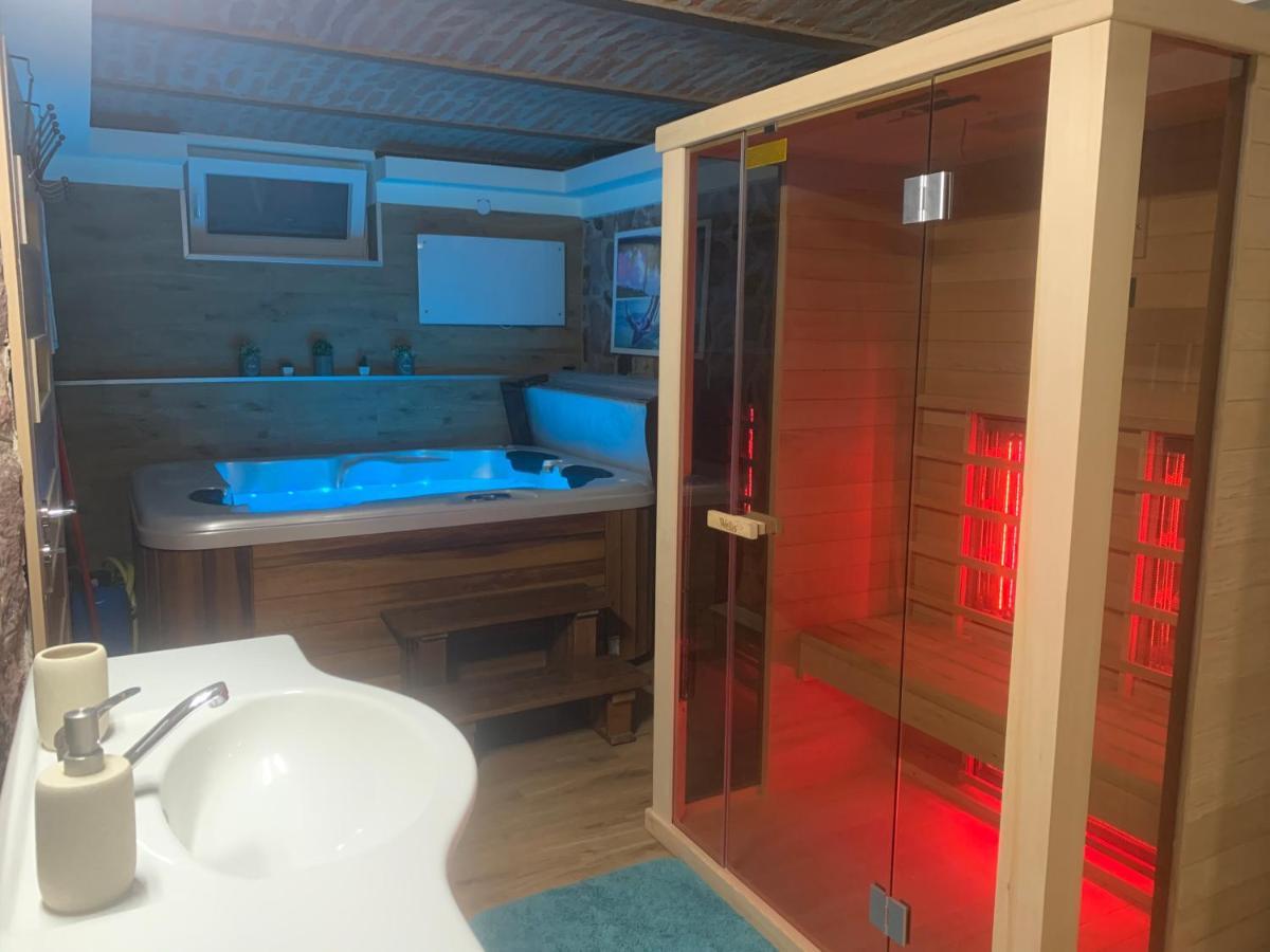 Kovagoors Balaton Wellness Tom Cat Nyaralo 1 Wellness Es 1 Gyermekbarat Apartmannal מראה חיצוני תמונה